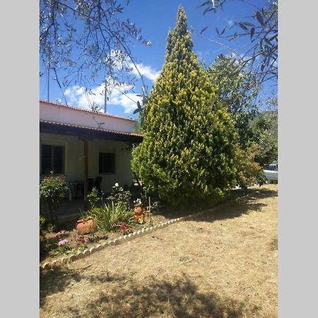 Irinis Cottage Кала Нера Екстериор снимка